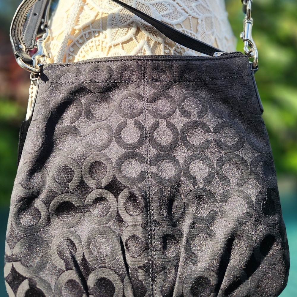 Coach Brook Op Art black convertible crossbody bag. EUC - Picture 11 of 16